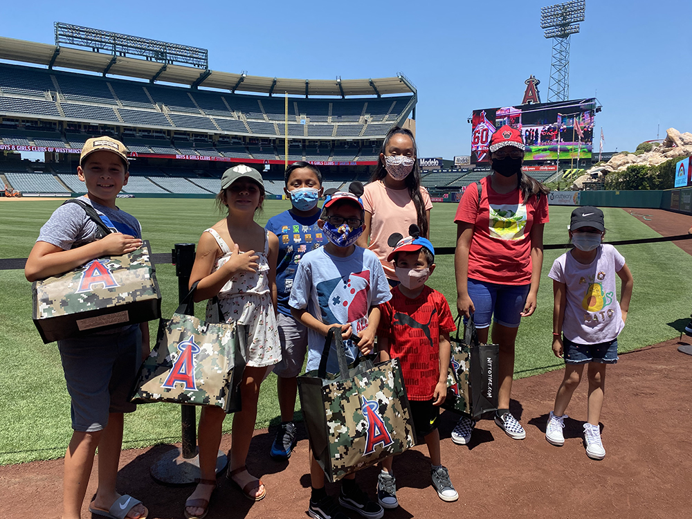 Los Angeles Angels of Anaheim Host Annual Angels Baseball Back to School  Event for Project Access - Project Access